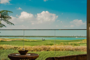 Private Pool & Beach At Your Doorstep